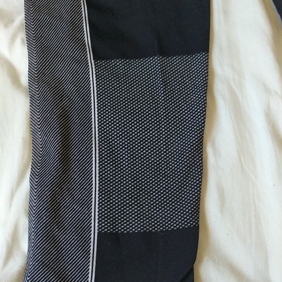 Active Leggings - Forever 21 - Picture 4 of 5